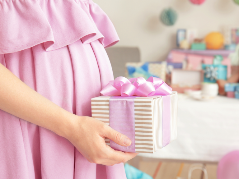 Present till nyblivna föräldrar och bebis- 5 present ideer